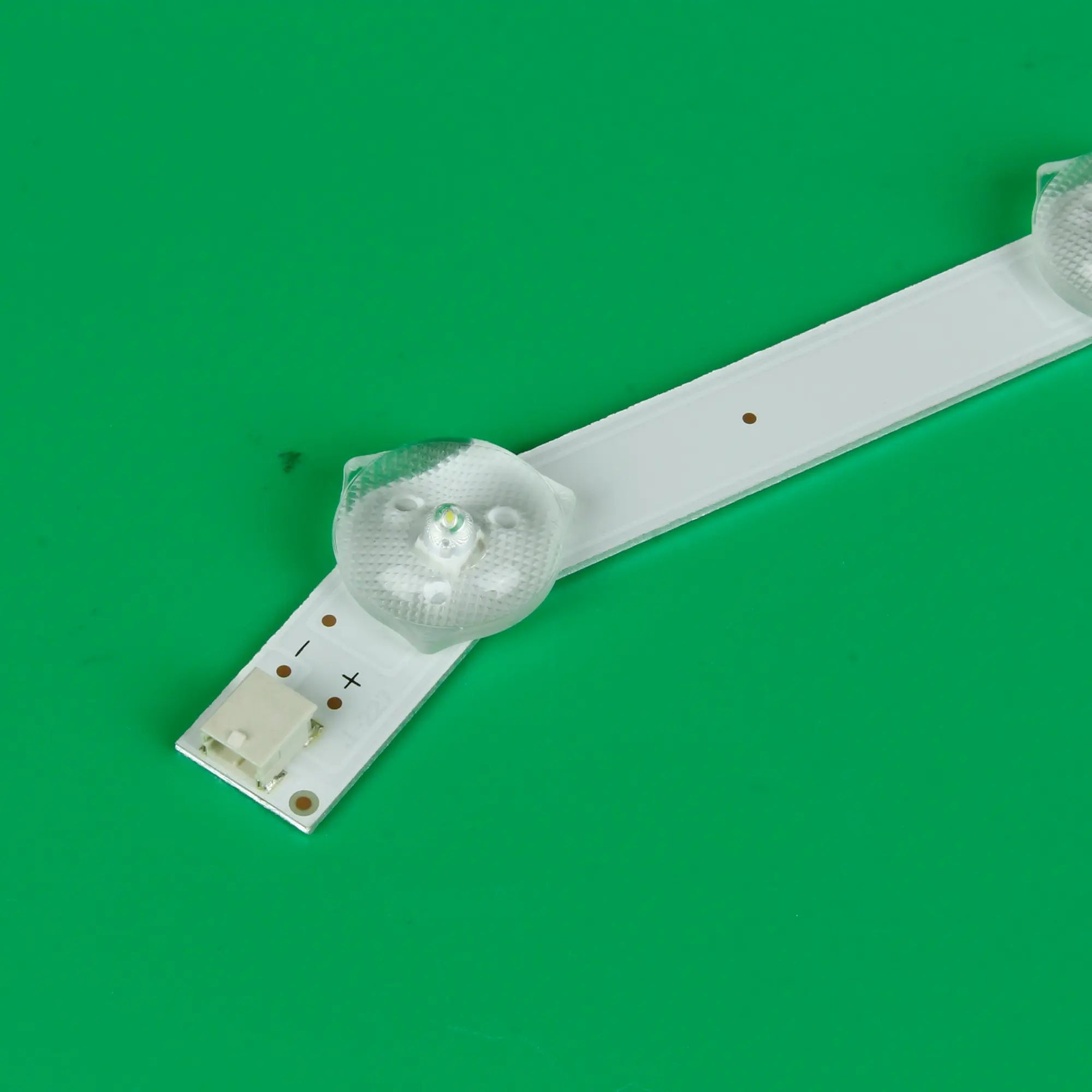2PCS LED Backlight for UE32FH4003W D3GE-320SM0-R1 UE32EH4003W 2013SVS32 UE32EH4003F UE32EH4005 UN32H4353 DF320AGH-R3 585MM Merch Eternally